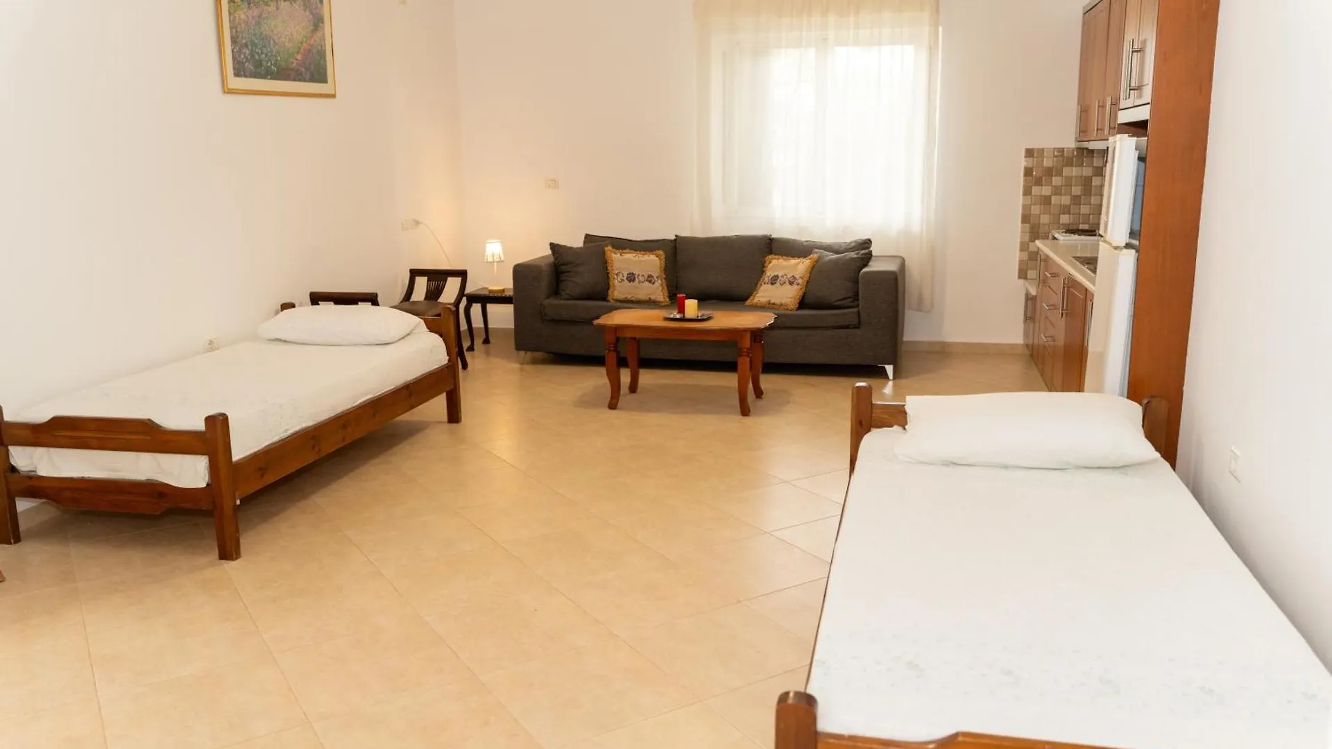 Kume Apartment Sarandë 0*,  알바니아